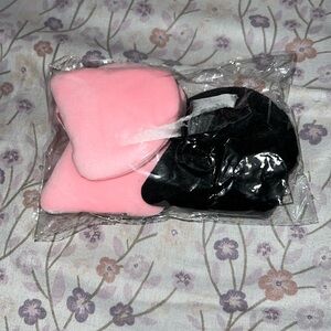 🆕🆕🆕BRAND NEWW (3) PACKS OF- SIX PIECES OF  POWDER PUFFS SETS